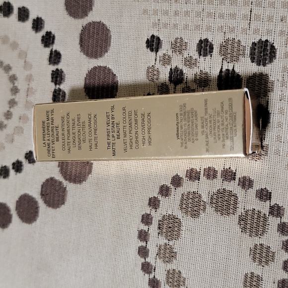 YSL Tatouage Couture Velvet Cream Mattr Stain in 212 Rouge Rebel 6ml - Picture 3 of 8